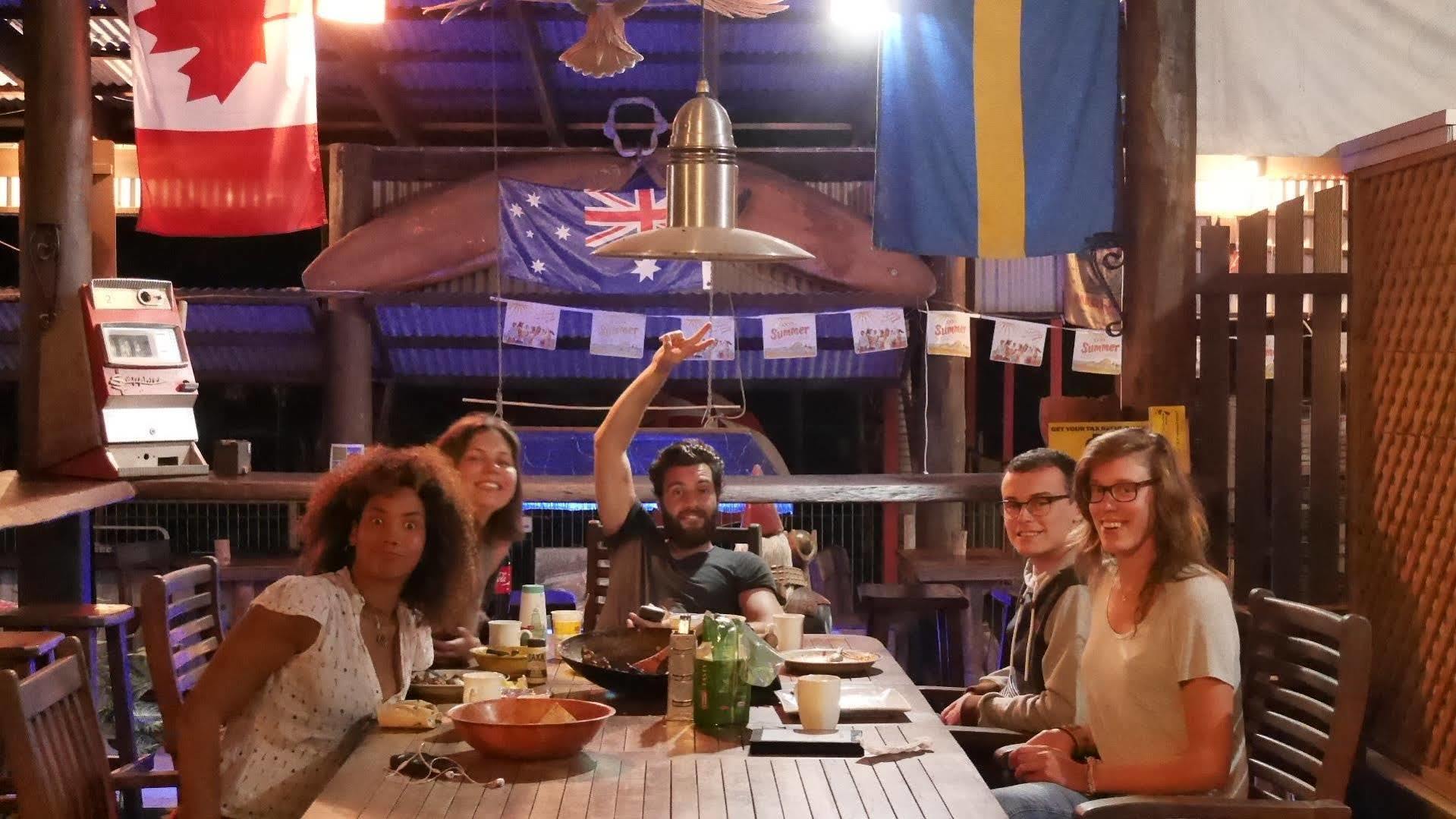 Hostel 1770 Southern Cross Travellers Retreat *